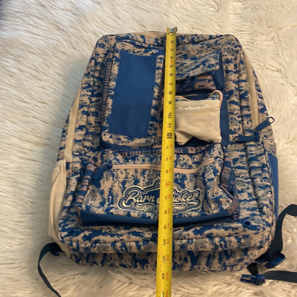 Drew Estate Barn Smoker Backpack Blue White bag with swag BNWOT see all photos - Picture 4 of 12